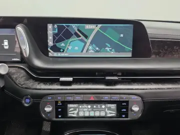 2023 Genesis G90 с пробегом 44 950 км