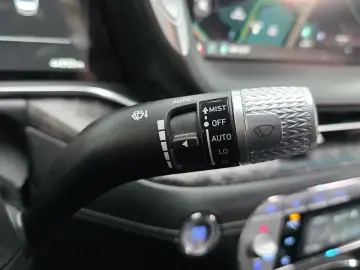 2023 Genesis G90 с пробегом 44 950 км