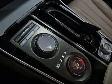 2023 Genesis GV80 с пробегом 33 967 км