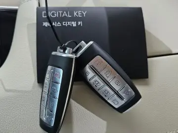 2023 Genesis GV80 с пробегом 33 967 км