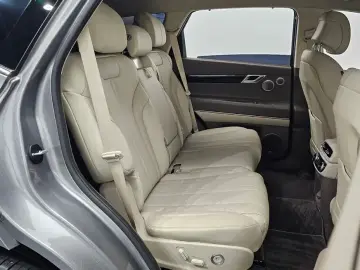 2023 Genesis GV80 с пробегом 33 967 км