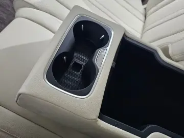 2023 Genesis GV80 с пробегом 33 967 км