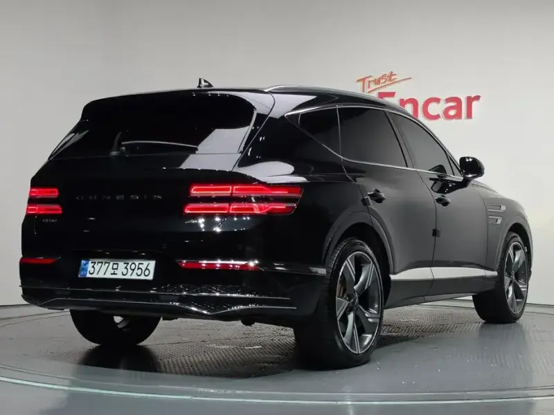 2023 Genesis GV80 с пробегом 68 599 км