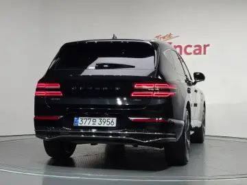 2023 Genesis GV80 с пробегом 68 599 км