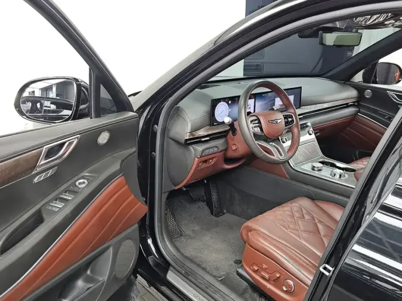 2023 Genesis GV80 с пробегом 68 599 км