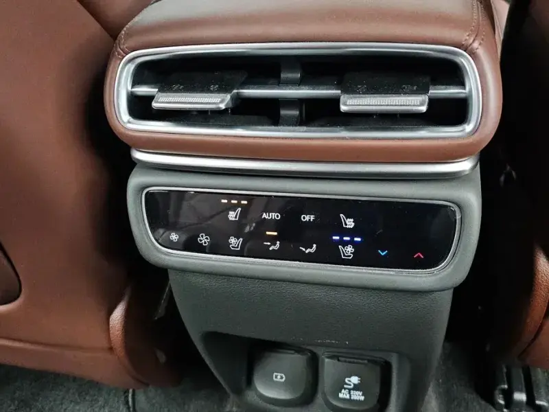 2023 Genesis GV80 с пробегом 68 599 км