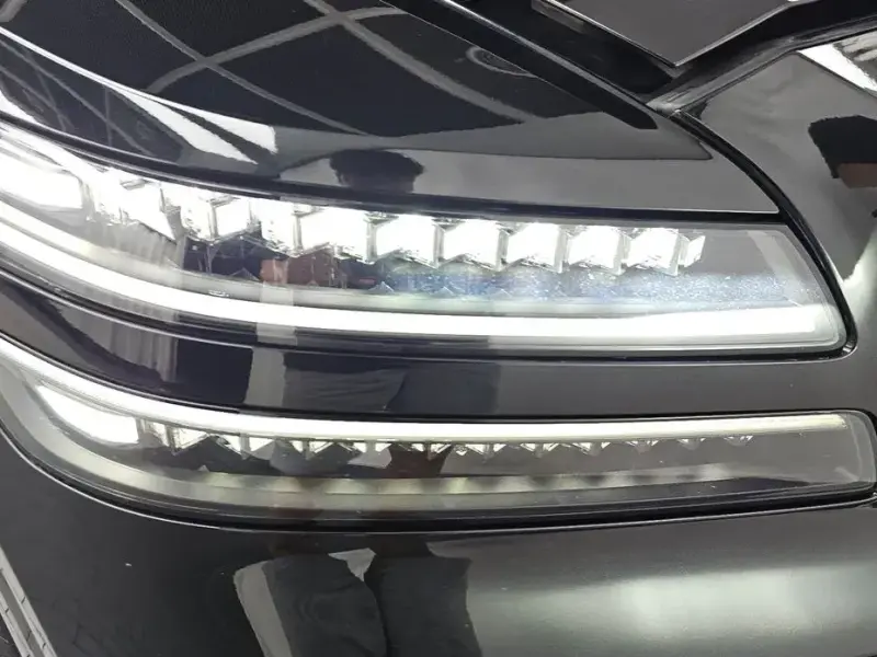 2023 Genesis GV80 с пробегом 68 599 км