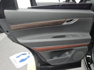 2023 Genesis GV80 с пробегом 68 599 км