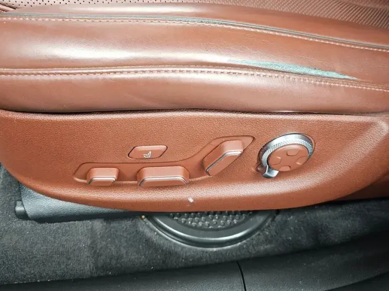 2023 Genesis GV80 с пробегом 68 599 км