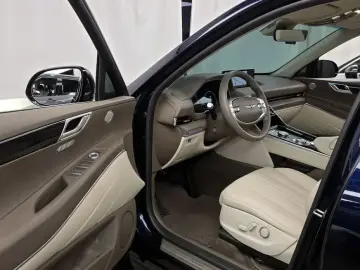 2023 Genesis GV80 с пробегом 26 652 км