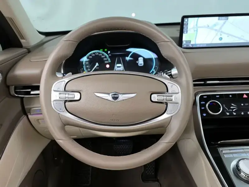 2023 Genesis GV80 с пробегом 26 652 км