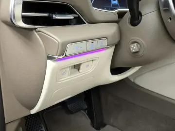 2023 Genesis GV80 с пробегом 26 652 км