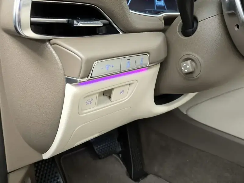 2023 Genesis GV80 с пробегом 26 652 км