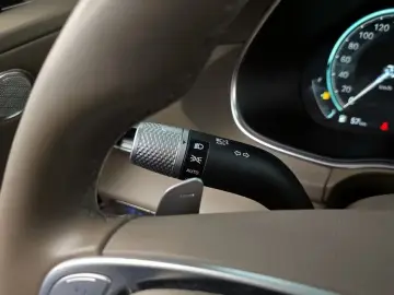 2023 Genesis GV80 с пробегом 26 652 км