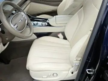 2023 Genesis GV80 с пробегом 26 652 км