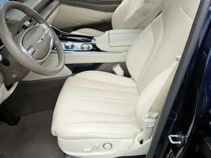2023 Genesis GV80 с пробегом 26 652 км