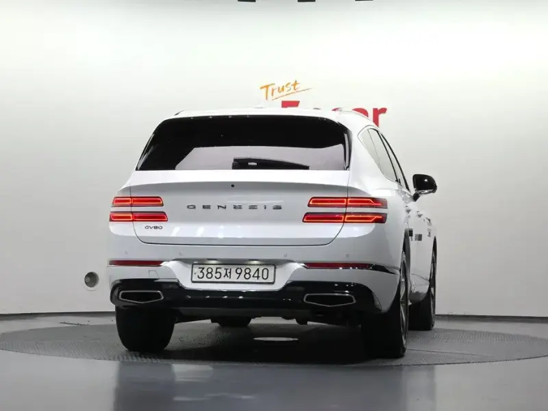 2023 Genesis GV80 с пробегом 36 769 км