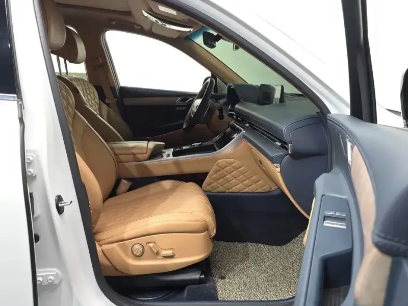2023 Genesis GV80 с пробегом 36 769 км