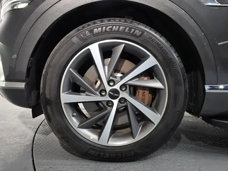 2023 Genesis GV80 с пробегом 20 214 км