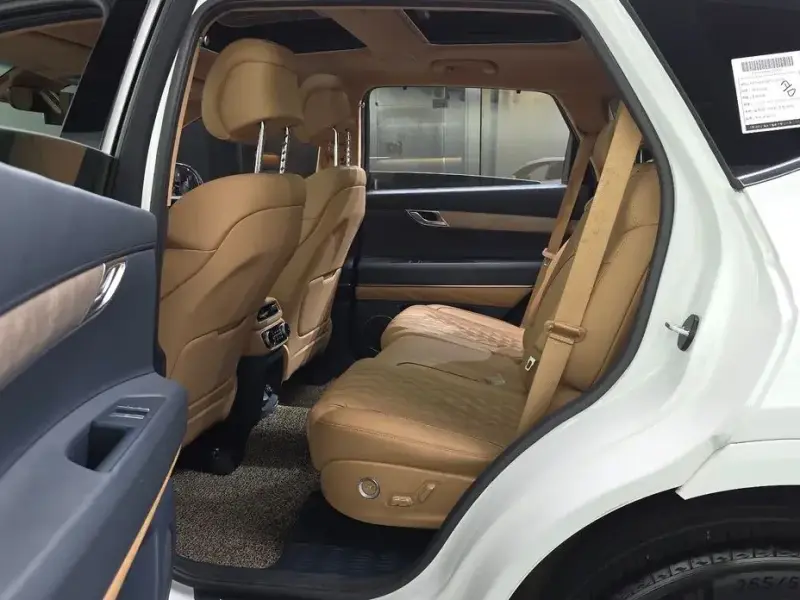 2023 Genesis GV80 с пробегом 36 769 км