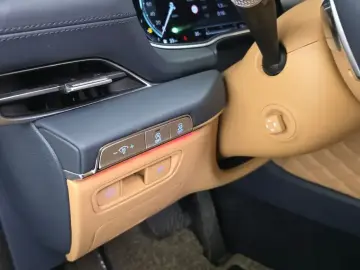 2023 Genesis GV80 с пробегом 36 769 км