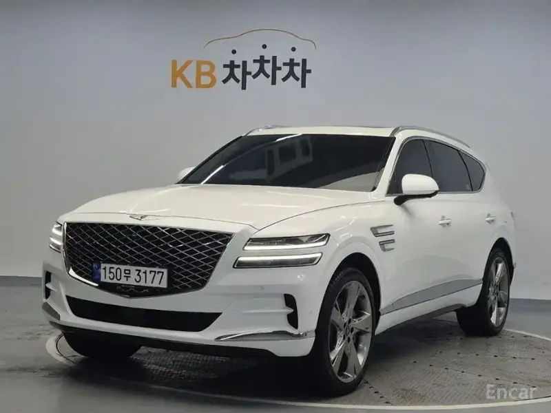 2023 Genesis GV80 с пробегом 28 567 км