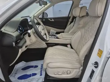 2023 Genesis GV80 с пробегом 28 567 км