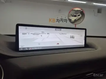 2023 Genesis GV80 с пробегом 28 567 км