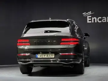 2023 Genesis GV80 с пробегом 33 461 км