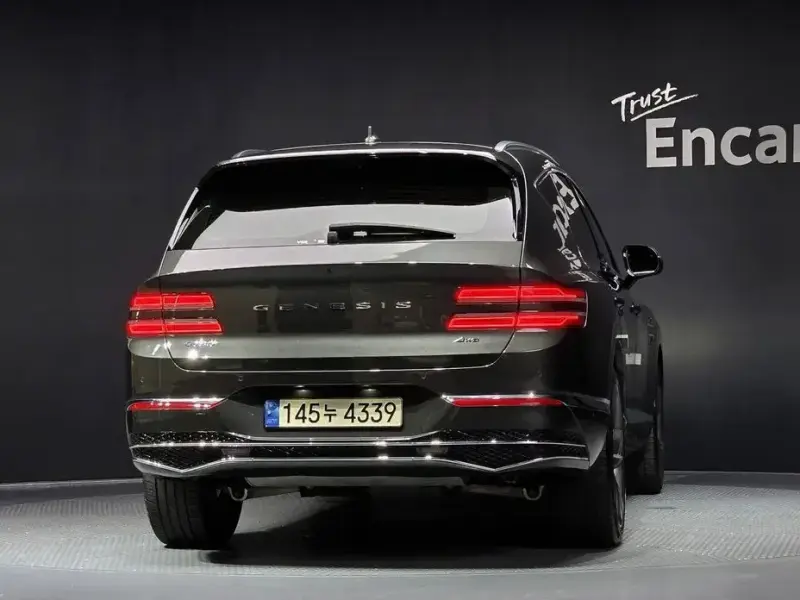 2023 Genesis GV80 с пробегом 33 461 км
