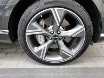 2023 Genesis GV80 с пробегом 33 461 км