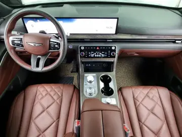 2023 Genesis GV80 с пробегом 33 461 км