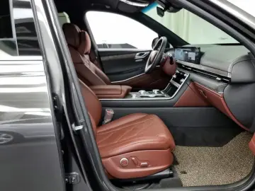 2023 Genesis GV80 с пробегом 33 461 км