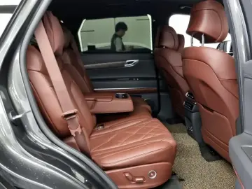 2023 Genesis GV80 с пробегом 33 461 км