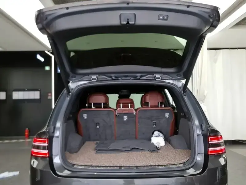 2023 Genesis GV80 с пробегом 33 461 км