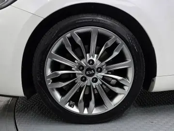2019 Kia K7 с пробегом 68 093 км