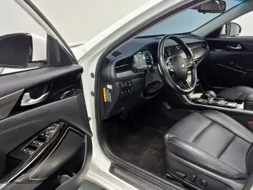 2019 Kia K7 с пробегом 68 093 км