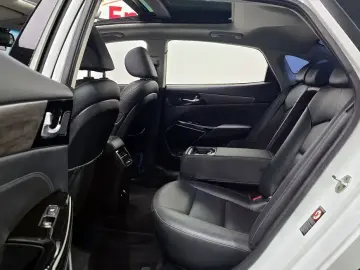 2019 Kia K7 с пробегом 68 093 км