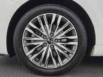 2020 Kia K7 с пробегом 77 582 км