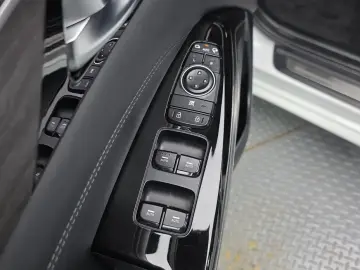 2020 Kia K7 с пробегом 77 582 км