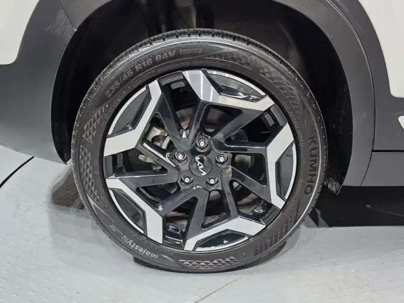 2025 Kia Seltos с пробегом 3 712 км