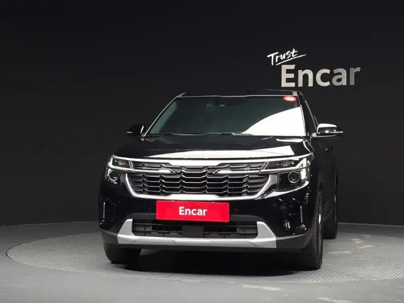 2025 Kia Seltos с пробегом 10 956 км