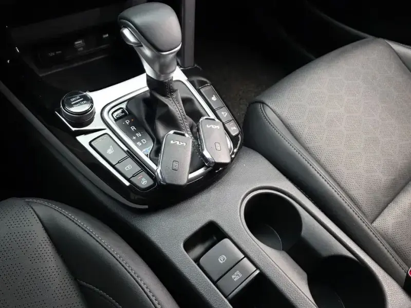 2025 Kia Seltos с пробегом 10 956 км