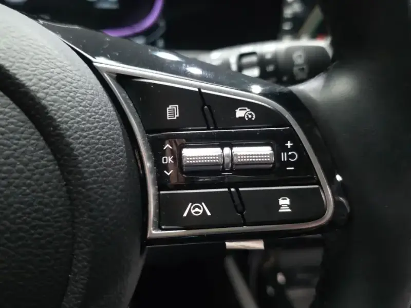 2025 Kia Seltos с пробегом 10 956 км