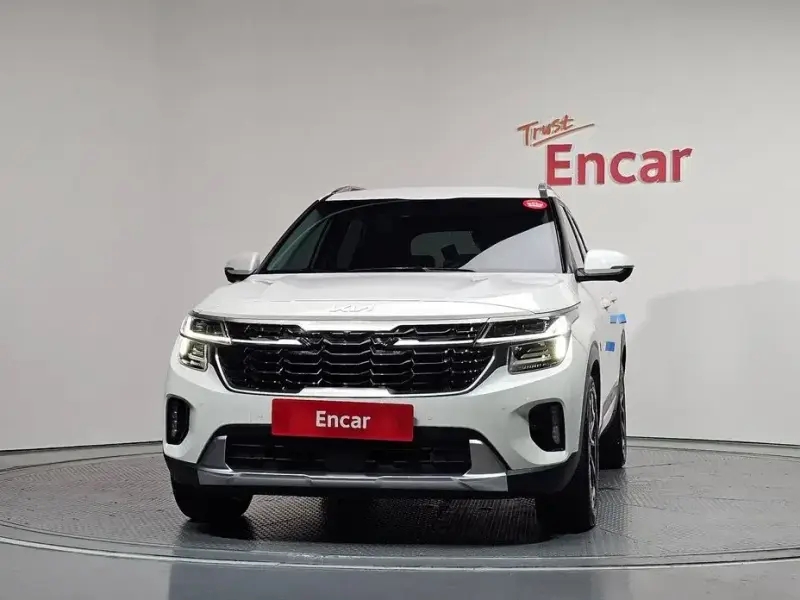 2024 Kia Seltos с пробегом 17 879 км