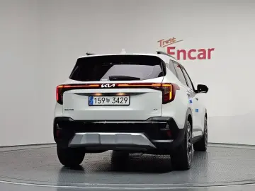 2024 Kia Seltos с пробегом 17 879 км