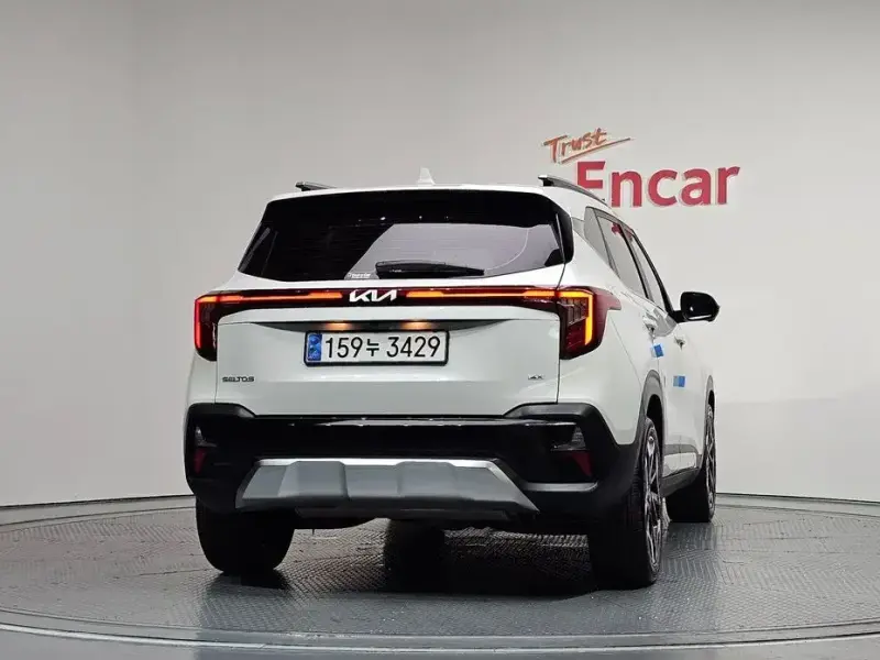 2024 Kia Seltos с пробегом 17 879 км