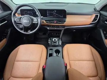 2024 Kia Seltos с пробегом 17 879 км