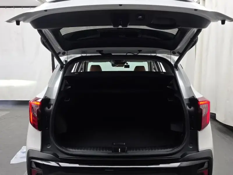 2024 Kia Seltos с пробегом 17 879 км