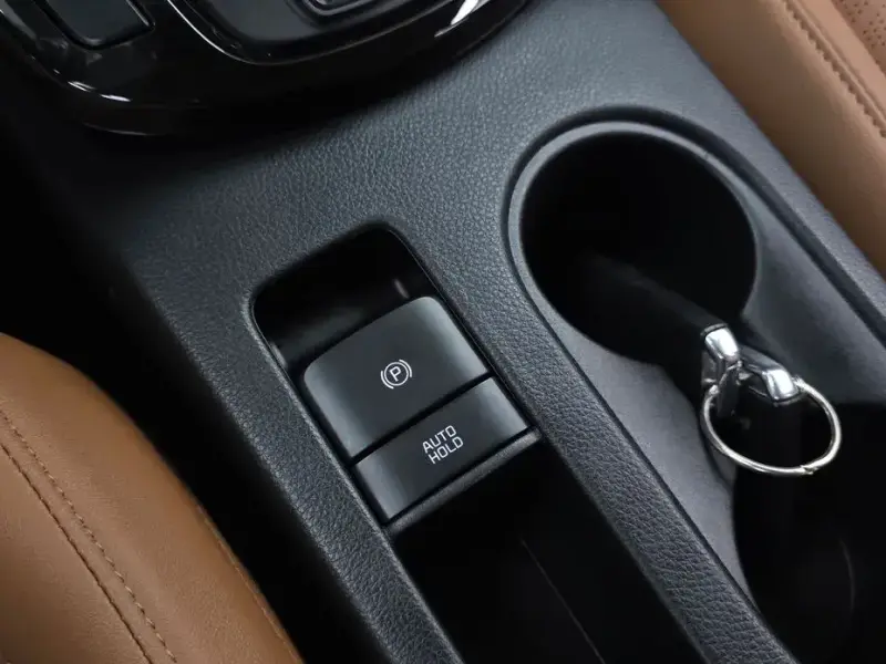 2024 Kia Seltos с пробегом 17 879 км